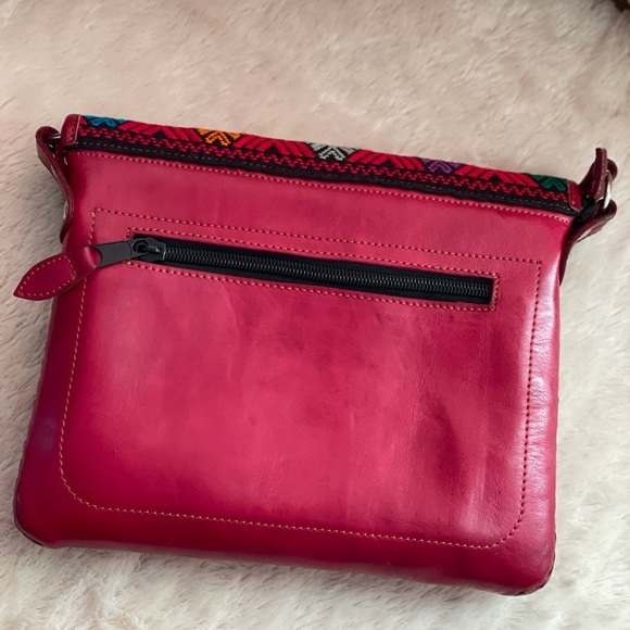 Leather crossbody purse - Picture 7 of 16